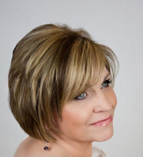 Мелирование на удлиненное каре с челкой. Удлиненное каре с мелированием на различные цвета волос