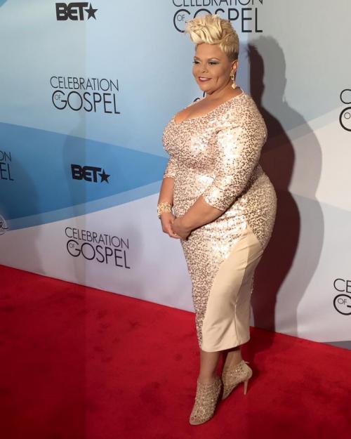 Стрижки на средние волосы 2019 женские волнистые волосы. Красивые стрижки на средние кудрявые волосы 2019-2020 – идеальная длина для непослушных кудряшек 10