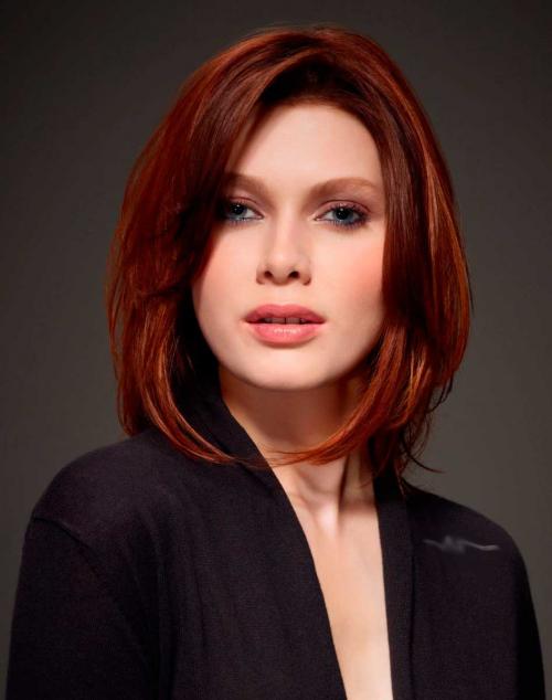 Стрижки на средние волосы 2019 женские волнистые волосы. Красивые стрижки на средние кудрявые волосы 2019-2020 – идеальная длина для непослушных кудряшек 07