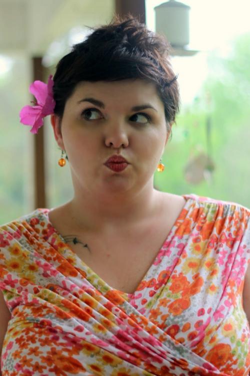 Стрижки на средние волосы 2019 женские волнистые волосы. Красивые стрижки на средние кудрявые волосы 2019-2020 – идеальная длина для непослушных кудряшек 13