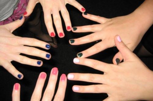 Какой лак подойдет для коротких ногтей. Как выбрать лак для коротких ногтей: 5 главных правил 15 Какой лак подойдет для коротких ногтей. Как выбрать лак для коротких ногтей: 5 главных правил 15