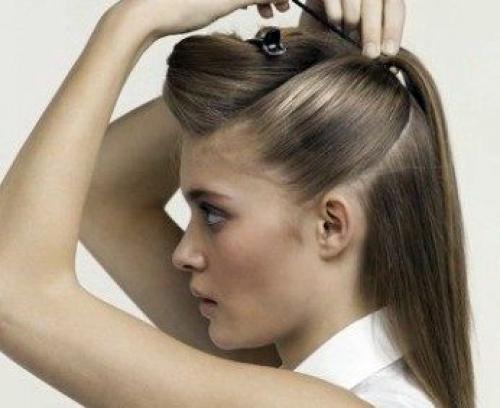 Распущенные, но сзади заколотые заколкой. Как заколоть волосы (38 фото) необычно и красиво!