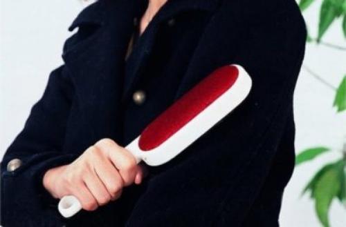 Как убрать потертости на пальто. 7 способов, как почистить пальто в домашних условиях