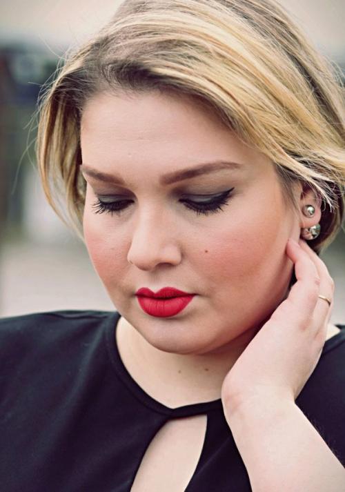 Прически для полного лица длинные волосы. Особенности стрижек для полных