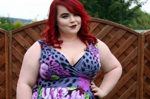 Прически для полного лица длинные волосы. Особенности стрижек для полных