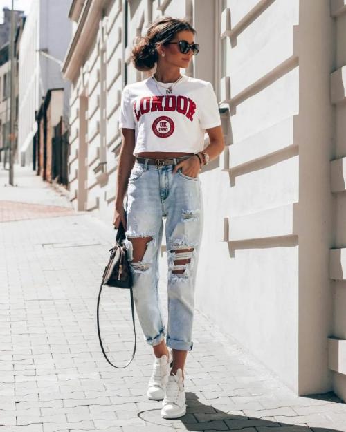 С чем носить рваные джинсы в 2022. Рваные джинсы: 120+ фото образов 2023 (+ идеи с чем носить) 03