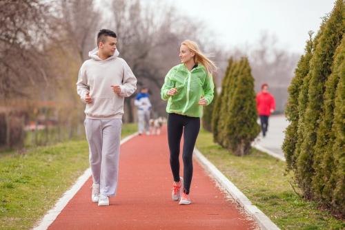 Вредно ли много ходить пешком. Всем ли нужно делат. 000 шагов в день? 02 Вредно ли много ходить пешком. Всем ли нужно делат. 000 шагов в день? 02