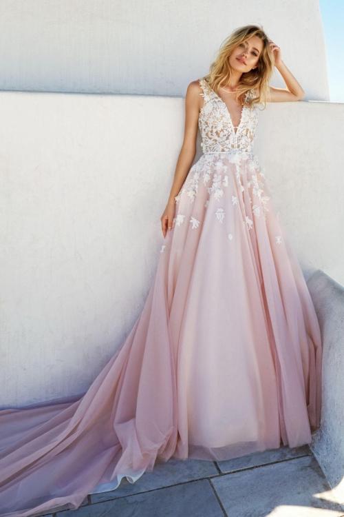 Интересные фасоны платьев. Шикарные вечерние платья 2022 – ТОП-100. Актуальные модели и цвета 05 Интересные фасоны платьев. Шикарные вечерние платья 2022 – ТОП-100. Актуальные модели и цвета 05