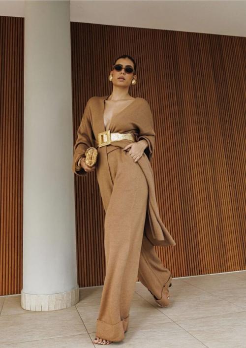 Можно ли носить цвет мокко на работе. Mocha Mousse: как носить главный цвет 2025 года