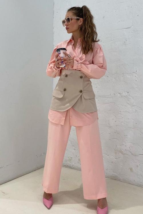 Женские брюки 2021. Тенденция № 1 – свободный крой, защипи и завышенная талия, прямые или слегка зауженные 17 Женские брюки 2021. Тенденция № 1 – свободный крой, защипи и завышенная талия, прямые или слегка зауженные 17