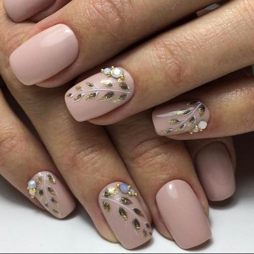 Маникюр 2021. Маникюр в нежных нюдовых оттенках