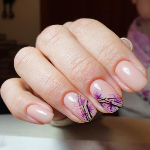 Маникюр 2021. Маникюр в нежных нюдовых оттенках