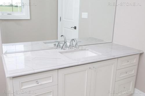 Как предотвратить появление пятен на натуральных пористых материалах летом. Как предотвратить появление пятен на столешнице из мрамора?