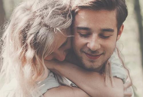 Самая дорогая женщина для мужчины - это... 01