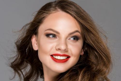 Как выглядит дорогая женщина. Выглядеть ухоженно можно без затрат!