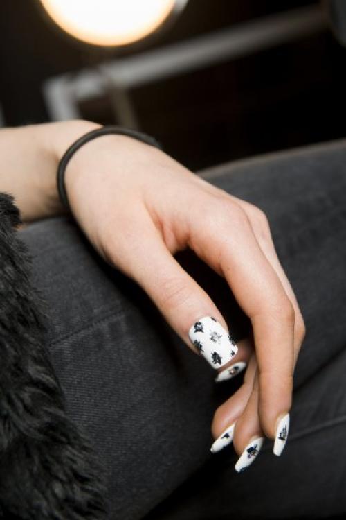 Рисунки на ногтях красивые. Рисунки на ногтях: новинки-2022