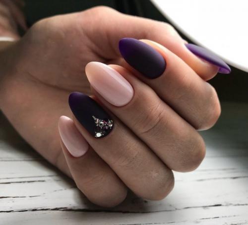 Сочетание 3 цветов в маникюре: как создать идеальный дизайн 01 Сочетание 3 цветов в маникюре: как создать идеальный дизайн 01