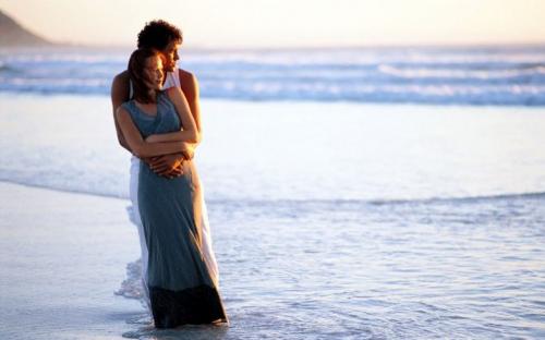 Парень называет моя королева. Как вас мужчина называет, так он к вам и относится