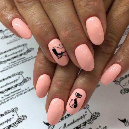 Топ-5 идей маникюра на короткие ногти с тремя цветами 02