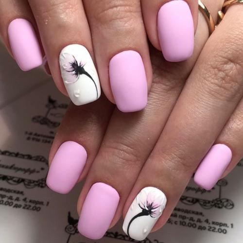 Топ-5 идей маникюра на короткие ногти с тремя цветами 01