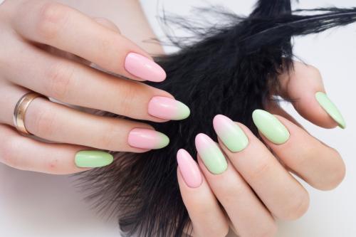 Трехцветный маникюр сочетание цветов. Правила сочетания цветов в маникюре