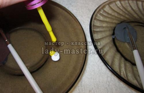 Как наносить лаки из трёх цветов, чтобы они не смешивались. Как создать на ноготках сотни разных оттенков, имея в арсенале всего ПЯТЬ основных цветов гель-лака?