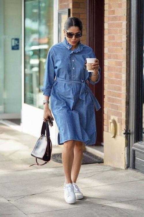 Модные джинсовые платья 2023-2024. Модные джинсовые платья на весну-лето 2023: актуальные фасоны (+бонус-видео)