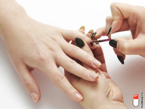 Как сделать переход между тремя цветами на ногтях. Градиентный маникюр: идеи дизайна