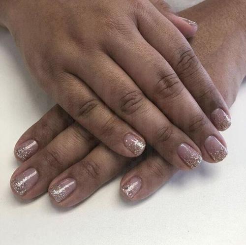 Как сделать маникюр из трёх цветов, если у вас короткие ногти. Размер XS: маникюр для маленьких ногтей