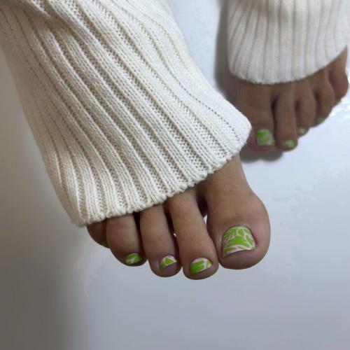 Какие преимущества использования цветных баз в дизайне ногтей. Как выбрать базу для гель-лака?