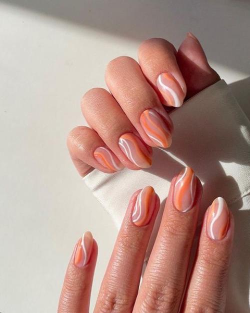 Какие преимущества использования цветных баз в дизайне ногтей. Как выбрать базу для гель-лака?