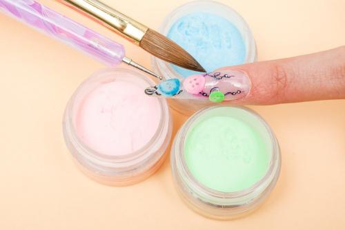 Модные быстрые дизайны ногтей: как использовать цветные базы 12