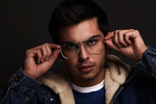 Как подобрать очки для зрения по форме лица. Какую форму очков выбрать 08 Как подобрать очки для зрения по форме лица. Какую форму очков выбрать 08