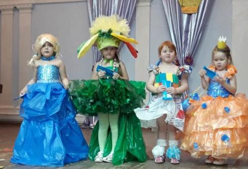 Костюмы своими руками из подручных средств для детей. Костюм из бросового материала для мальчика, девочки своими руками