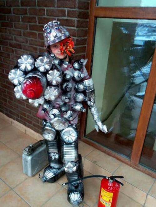 Костюмы своими руками из подручных средств для детей. Костюм из бросового материала для мальчика, девочки своими руками