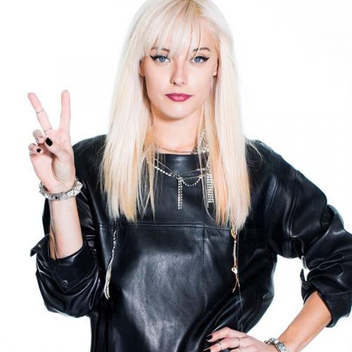 Формы и виды челок. Почему важно подобрать вид челки под свой типаж?