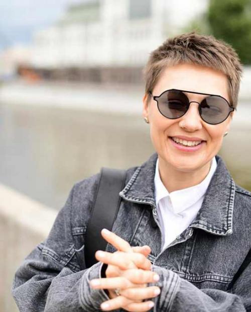 Прямая челка со средними. Челки 2022: 100+ фото, виды, советы по укладке 01