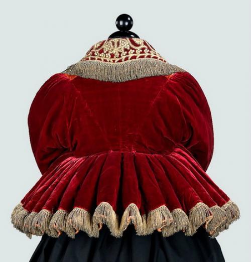 Русская национальная одежда. Женский