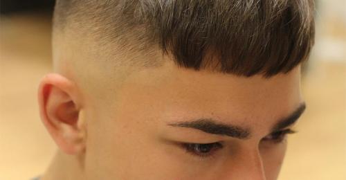 Прямая прическа мужская. Разновидности стрижек