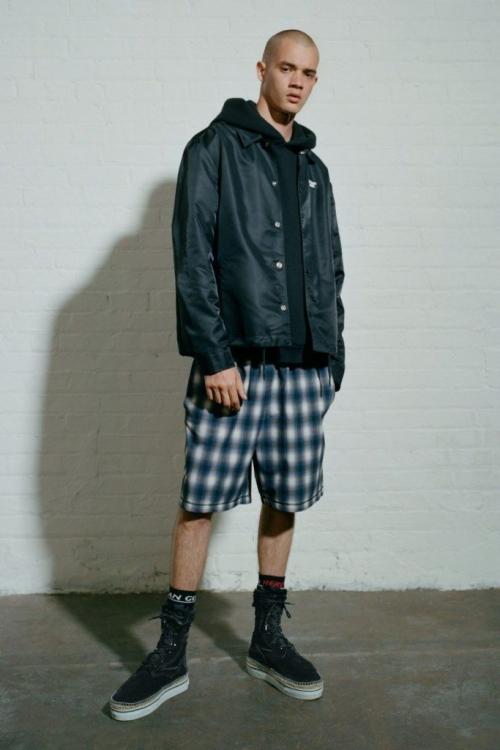 Спорт-шик 2021 для мужчин. Главный мужской тренд в одежде в 2021