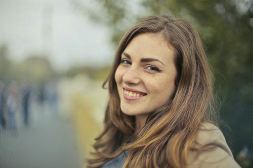 Чешется тело и появляются бугорки. На какое заболевание указывают маленькие чешущиеся прыщики на теле?