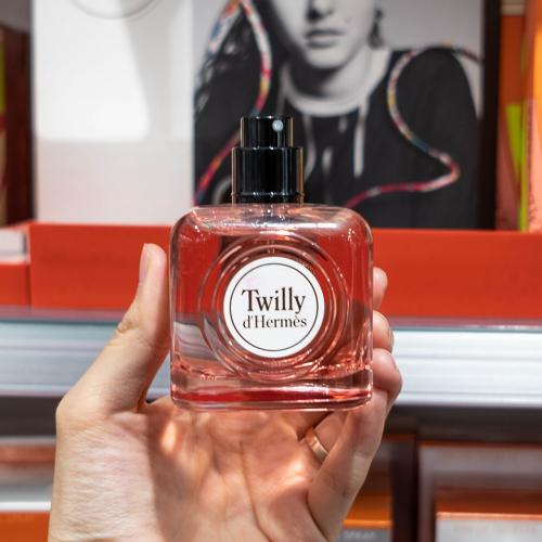 Лучшие французские духи рейтинг. Что привезти из Парижа