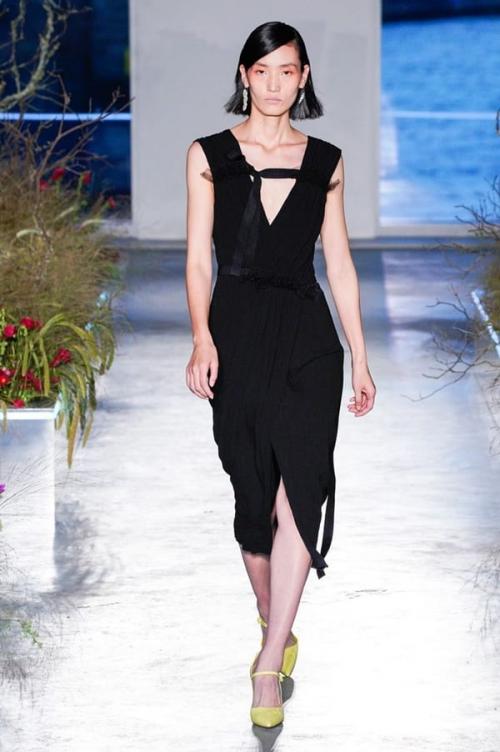 Уличная мода для женщин посл. Модные тенденции