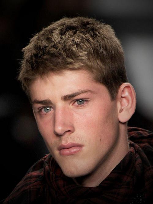 Мужские стрижки для жестких непослушных волос. Какую стрижку выбрать