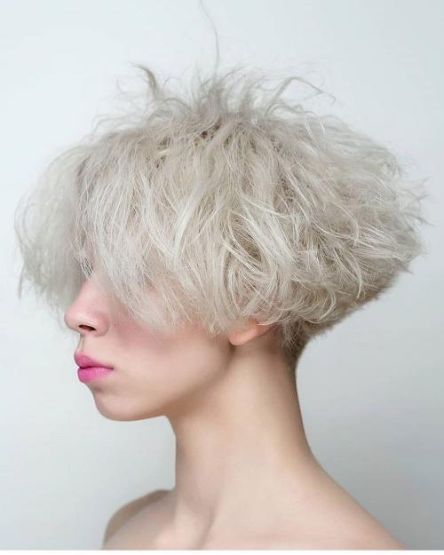 Сделала ровный срез и волосы начали торчать в разные стороны. Ошибка 1: Неправильно подбираете прическу 25 Сделала ровный срез и волосы начали торчать в разные стороны. Ошибка 1: Неправильно подбираете прическу 25