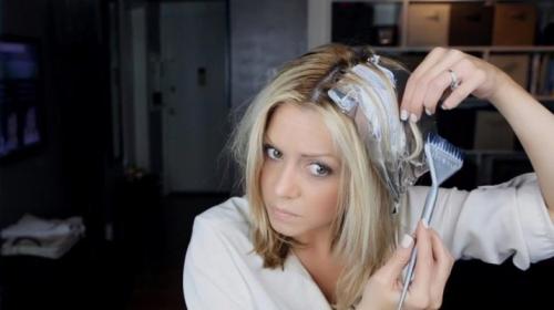 Мелирование волос прикорневое. Техника прикорневого мелирования 15 Мелирование волос прикорневое. Техника прикорневого мелирования 15