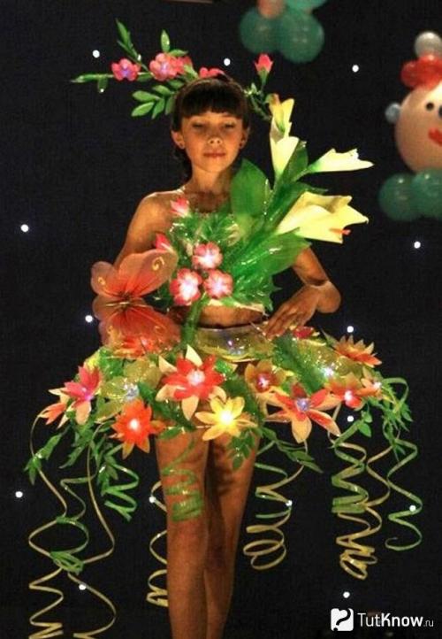 Костюмы из подручных материалов своими руками. Одежда для утренника из мусорных пакетов 19 Костюмы из подручных материалов своими руками. Одежда для утренника из мусорных пакетов 19