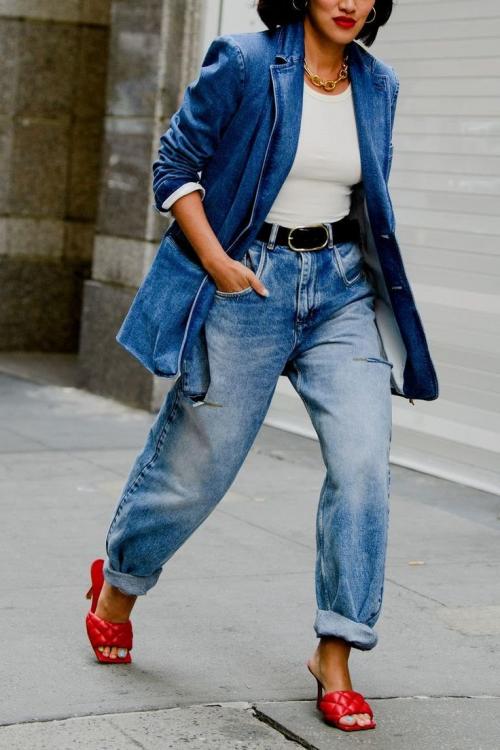 Всё о рваных джинсах. Мода на рваные джинсы пришла не просто так: история ее скрывается за войной 09 Всё о рваных джинсах. Мода на рваные джинсы пришла не просто так: история ее скрывается за войной 09