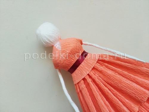 Как создать фею из гофрированной бумаги. Принцесса