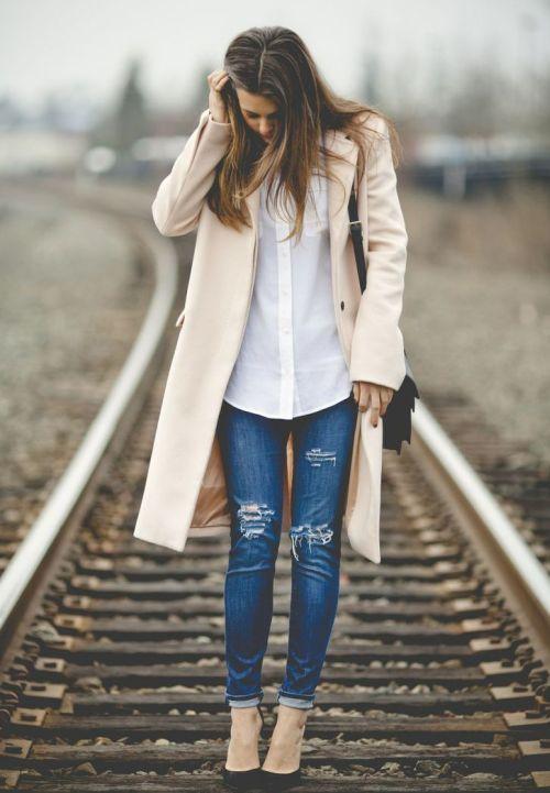 Как выглядят рваные джинсы: модный тренд или стильный провал 35 Как выглядят рваные джинсы: модный тренд или стильный провал 35